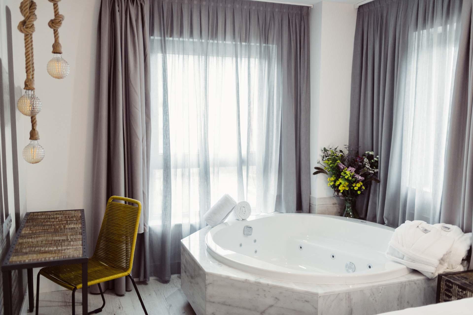 Hotel Cuevas - Adults Only Сантильяна-дель-Мар Экстерьер фото